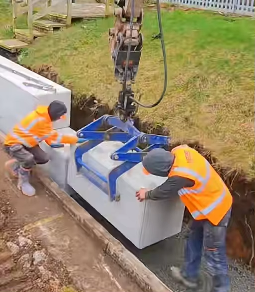 OEM ODM Q235 Steel Concrete Mold, Smooth Surface, Custom Size, High Quality - Concave Convex Block Mold for Construction